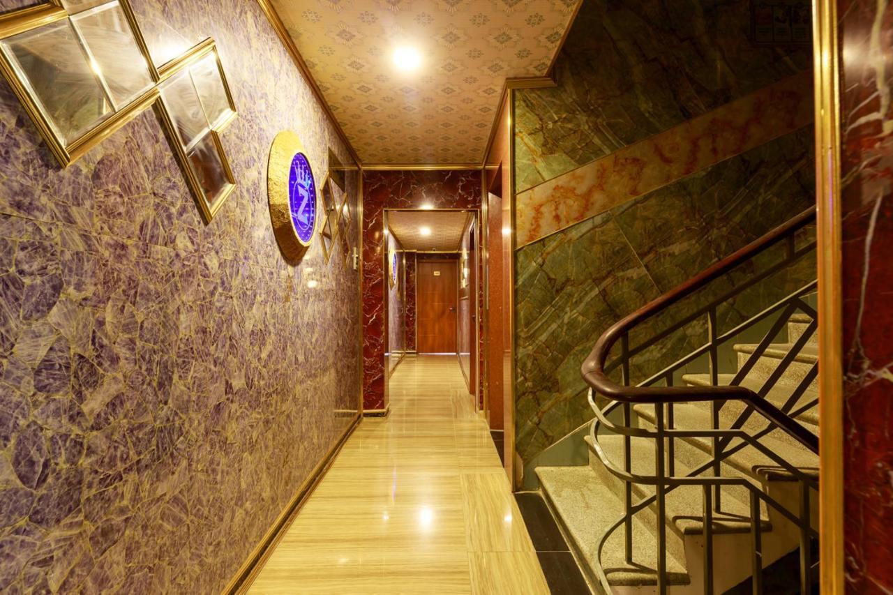 Venus Hotel & Massage - Bui Vien Walking Street Bandar Ho Chi Minh Luaran gambar